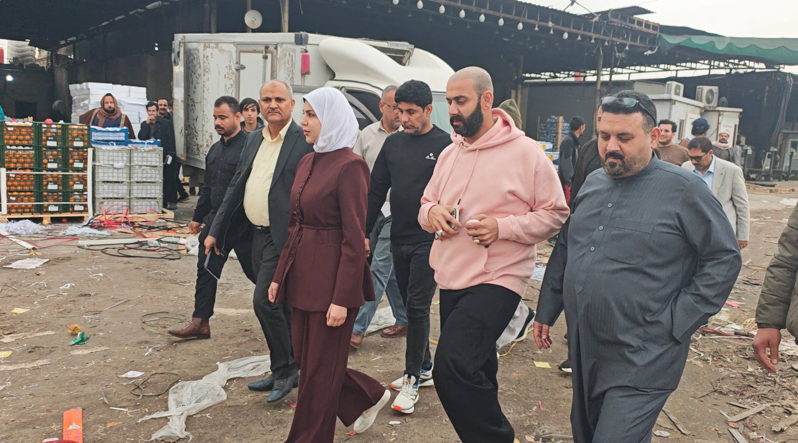 التميمي تتفقد "علوة حمدان" وتستمع الى مطالب اصحاب المكاتب و التجار